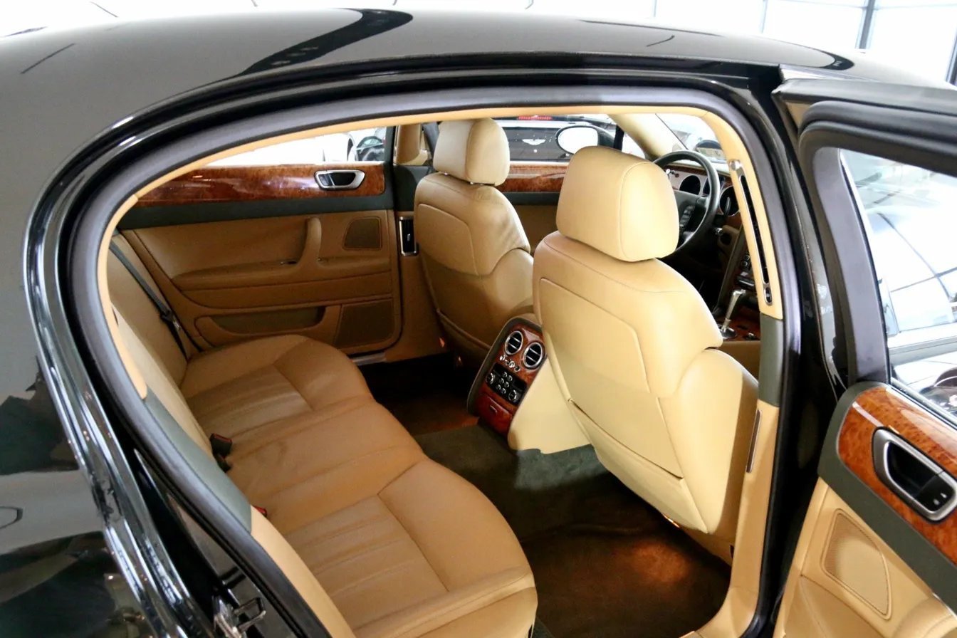 Bentley Interior 3